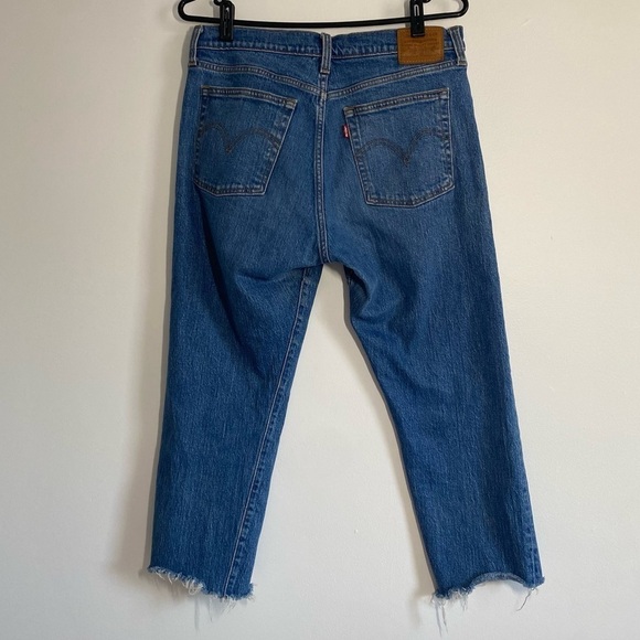 Levi’s Women Wedgie Cropped High Waisted Jeans Blue Denim Size 30 - Picture 2 of 16